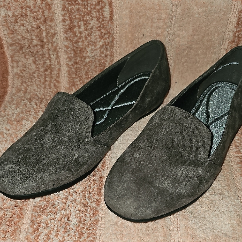 Cloudwalkers Gray Suede Loafers